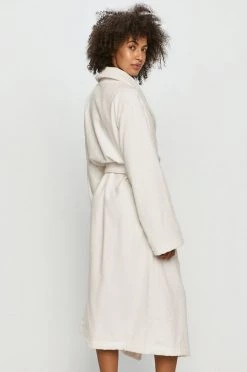 Μπουρνούζια Μπουρνούζι Lacoste άσπρο -Lacoste Κατάστημα unnamed file 1509